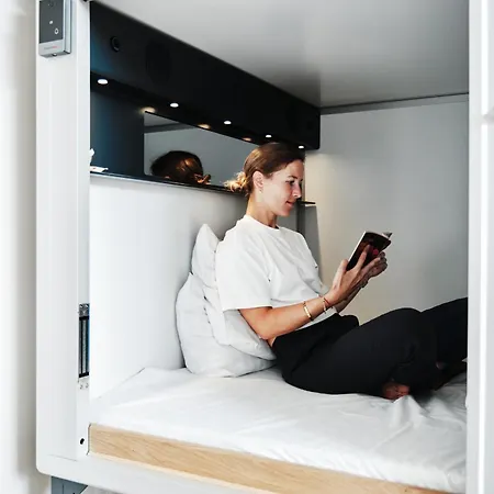 Hotel Capsule